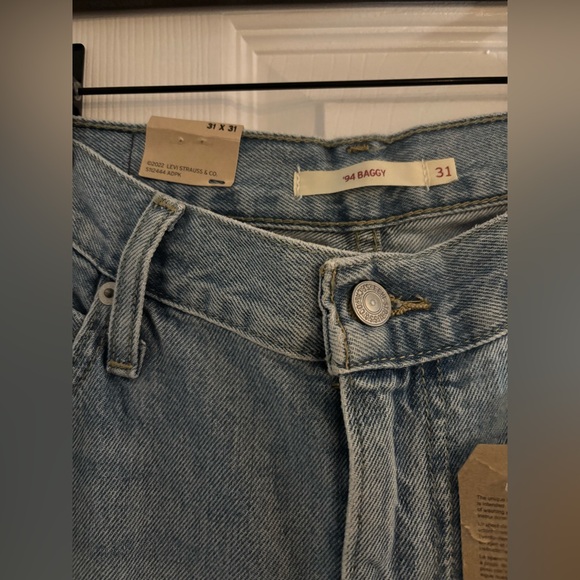 Levi's 94’ Baggy Women's Light Blue Straight Leg Jeans - Picture 8 of 11